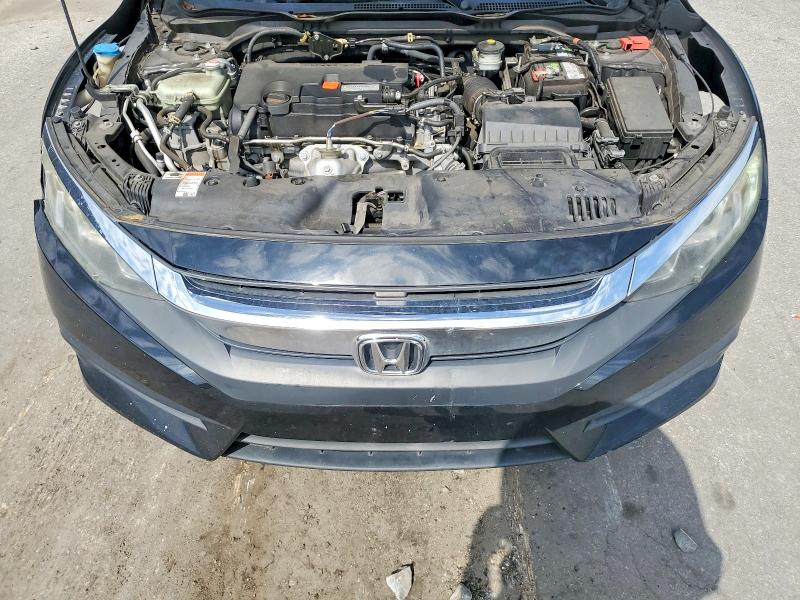 65838256 :رقم المزاد ، 19XFC2F71HE081837 vin ، 2017 Honda Civic مزاد بيع