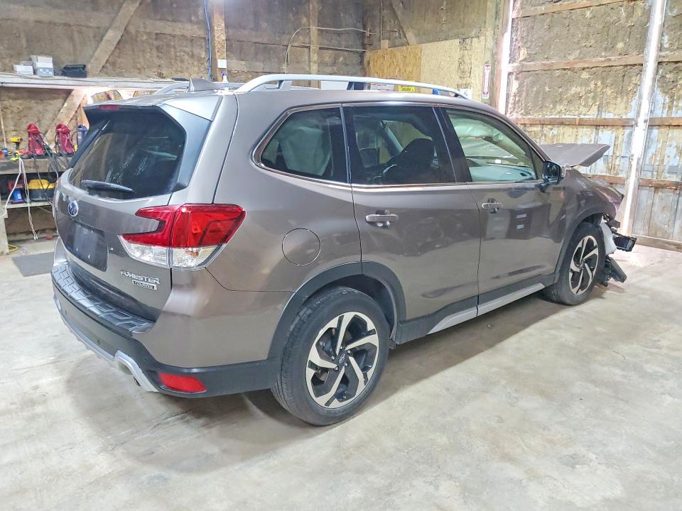 Продажа на аукционе авто 2022 Subaru Forester, vin: JF2SKARC2NH447607, номер лота: 65384686