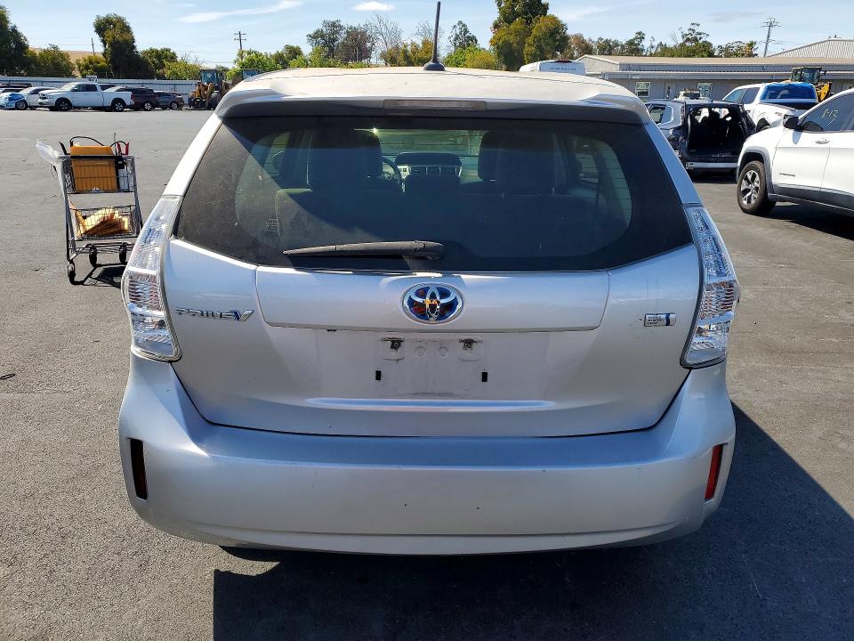 2013 Toyota Prius V მანქანა იყიდება აუქციონზე, vin: JTDZN3EU3D3233011, აუქციონის ნომერი: 64825876