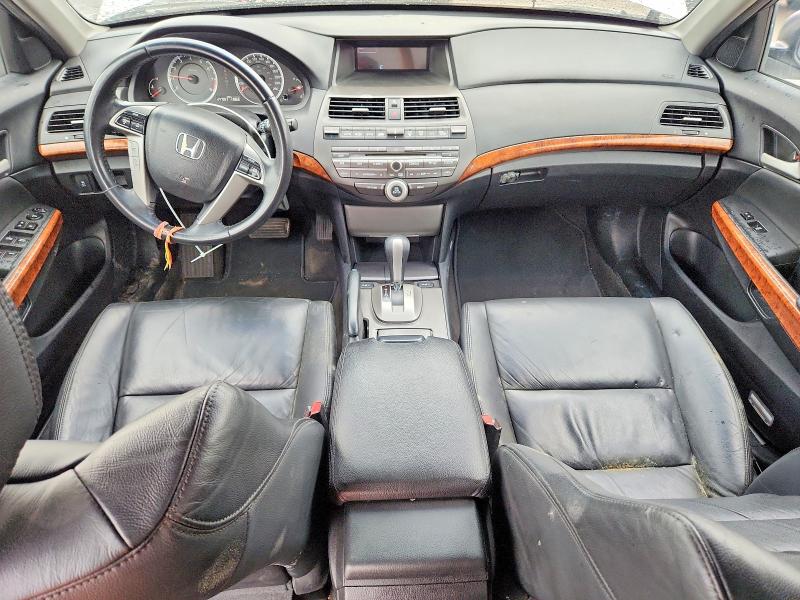 64638656 :رقم المزاد ، 1HGCP2F83BA804678 vin ، 2011 Honda Accord مزاد بيع