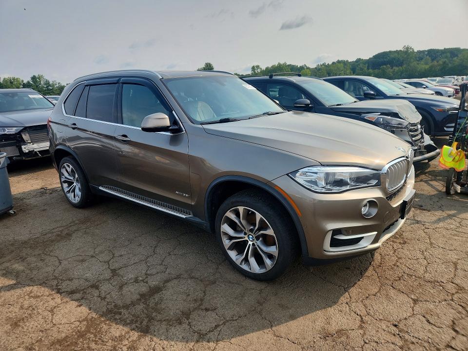 63726276 :رقم المزاد ، 5UXKR0C35H0V75306 vin ، 2017 Bmw X5 مزاد بيع