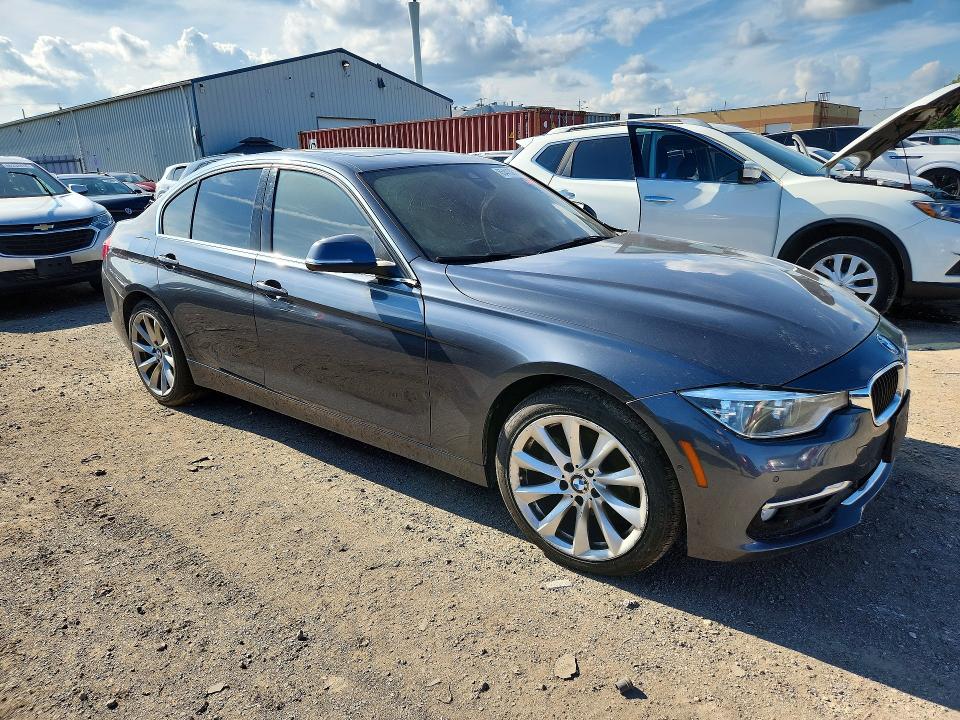 65413226 :رقم المزاد ، WBA8D9G32HNU64446 vin ، 2017 Bmw 330 مزاد بيع