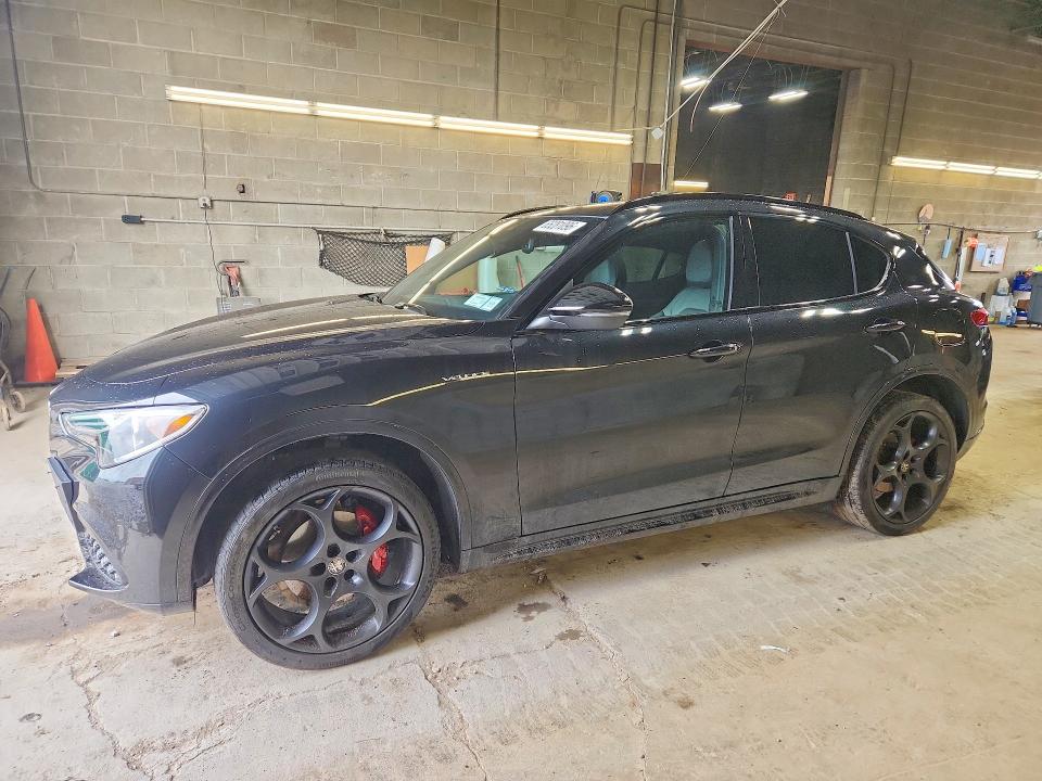 Продаж на аукціоні авто 2023 Alfa Romeo Stelvio, vin: ZASPAKBN3P7D51560, номер лоту: 65281096