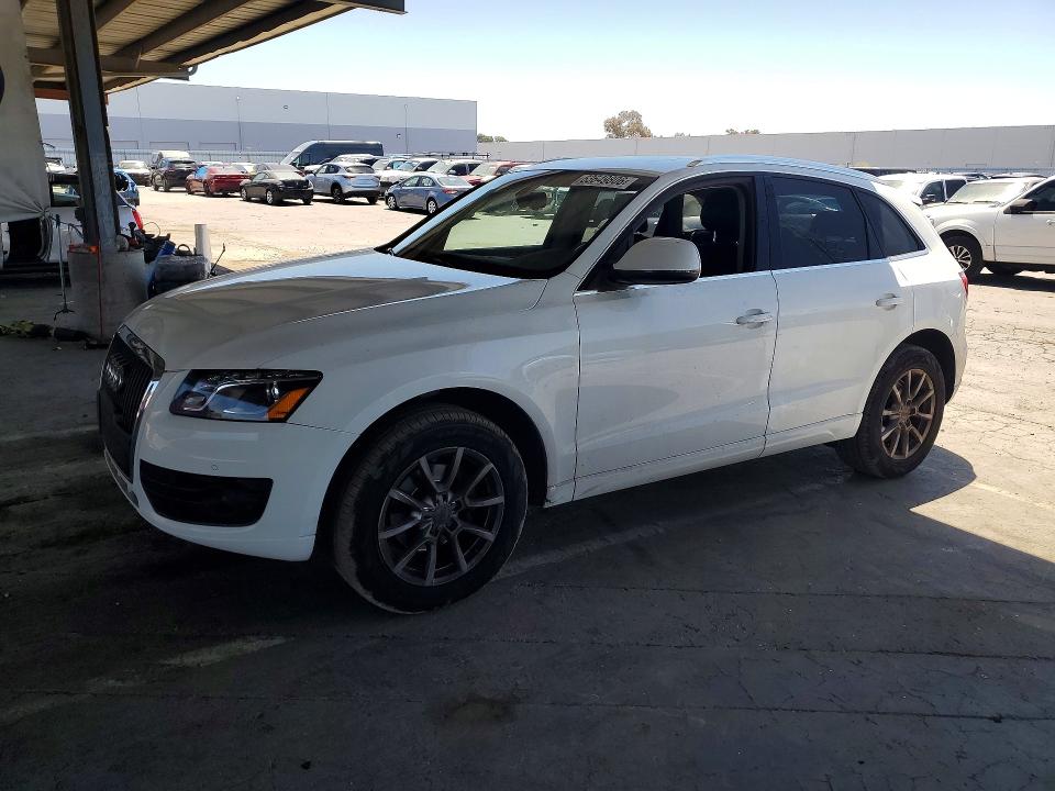 2011 Audi Q5 მანქანა იყიდება აუქციონზე, vin: WA1LFAFP0BA065296, აუქციონის ნომერი: 63649806