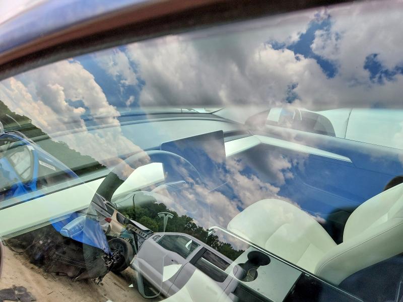 64950836 :رقم المزاد ، 5YJ3E1EB0NF231598 vin ، 2022 Tesla Model 3 مزاد بيع