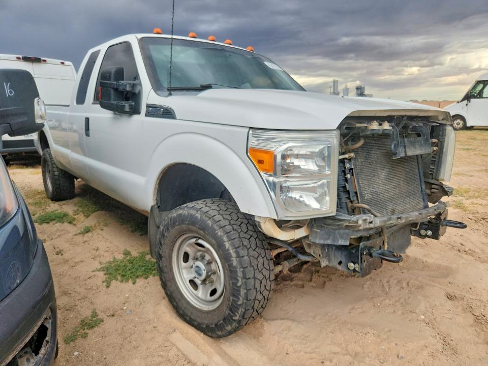 65477876 :رقم المزاد ، 1FT8X3B63EEB12562 vin ، 2014 Ford F350 مزاد بيع