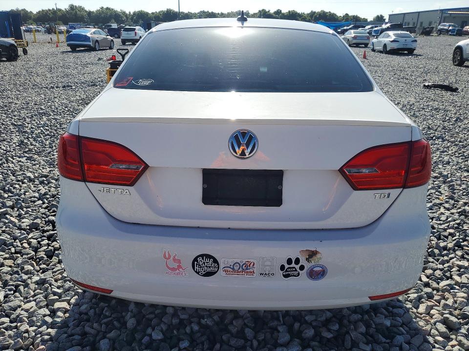 64389066 :رقم المزاد ، 3VWLL7AJ3CM367414 vin ، 2012 Volkswagen Jetta مزاد بيع