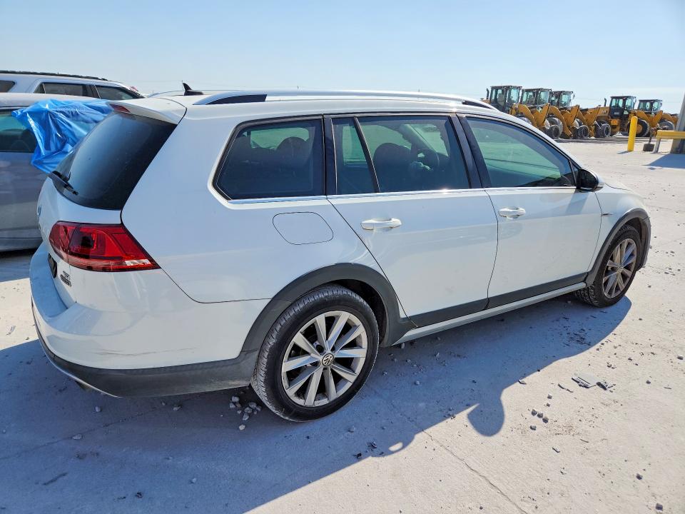 Продажа на аукционе авто 2017 Volkswagen Golf Alltrack, vin: 3VWH17AU4HM530584, номер лота: 65864916