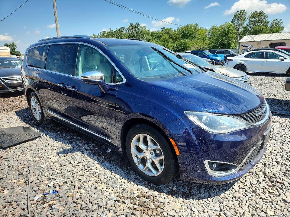 66749606 :رقم المزاد ، 2C4RC1GG2KR574423 vin ، 2019 Chrysler Pacifica مزاد بيع