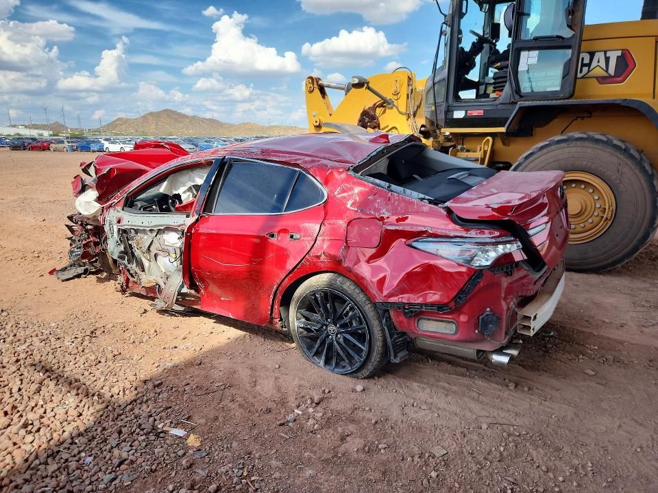 64952756 :رقم المزاد ، 4T1K61BK3RU112238 vin ، 2024 Toyota Camry مزاد بيع