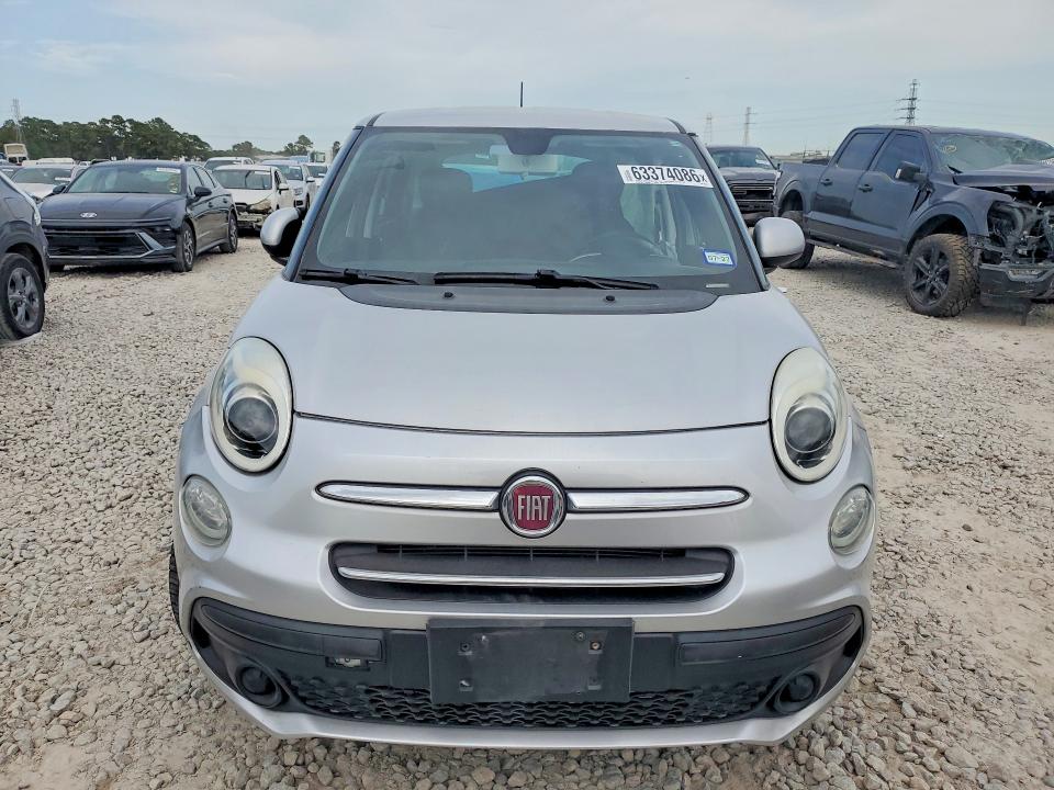 63374086 :رقم المزاد ، ZFBCFAAH4JZ040555 vin ، 2018 Fiat 500l مزاد بيع