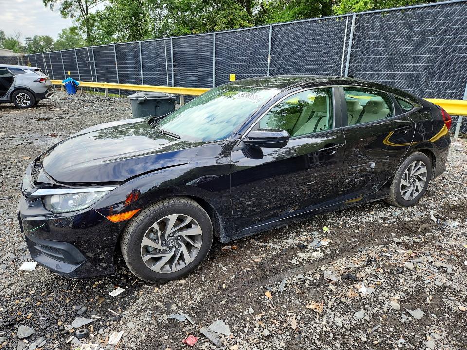 2017 Honda Civic მანქანა იყიდება აუქციონზე, vin: 2HGFC2F72HH530691, აუქციონის ნომერი: 65367806