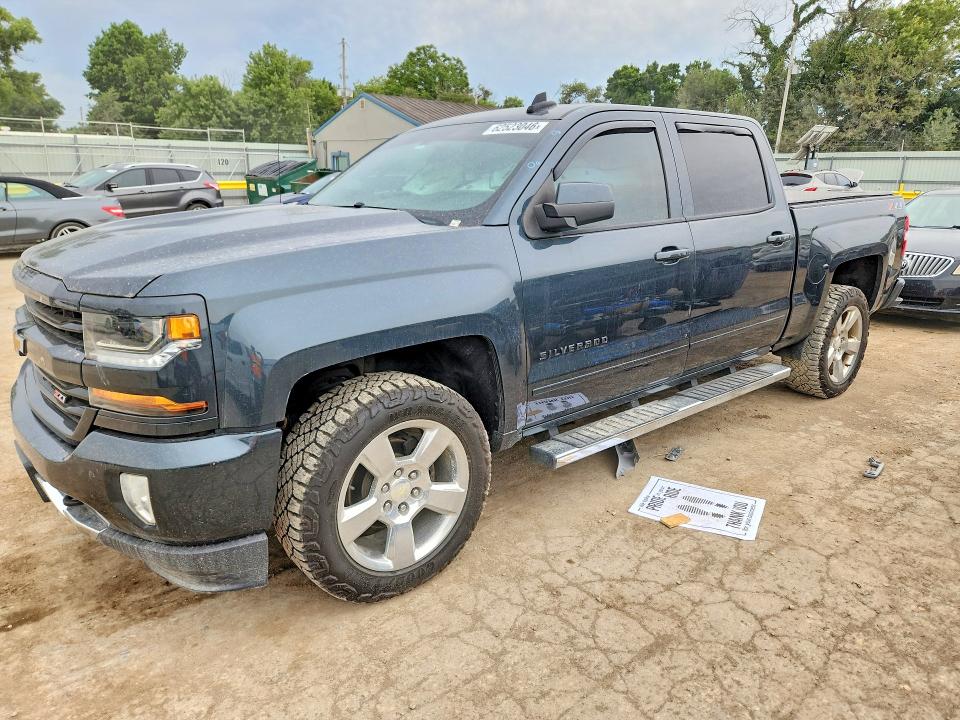 2018 Chevrolet Silverado მანქანა იყიდება აუქციონზე, vin: 3GCUKREC0JG143644, აუქციონის ნომერი: 62523046