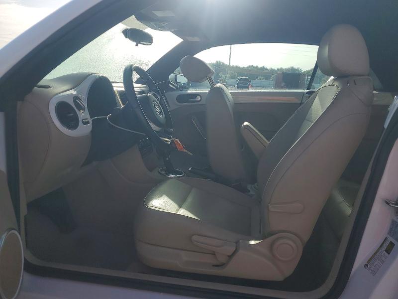 Продажа на аукционе авто 2015 Volkswagen Beetle, vin: 3VW517AT4FM809198, номер лота: 63486576