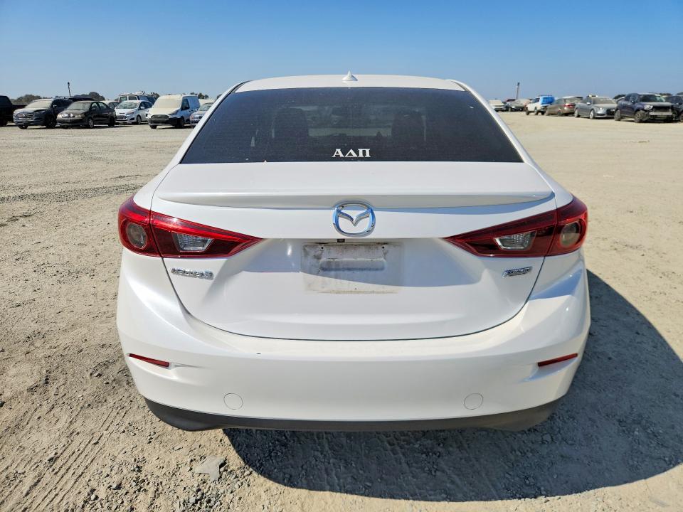 Продажа на аукционе авто 2018 Mazda 3, vin: 3MZBN1W35JM240982, номер лота: 64611476