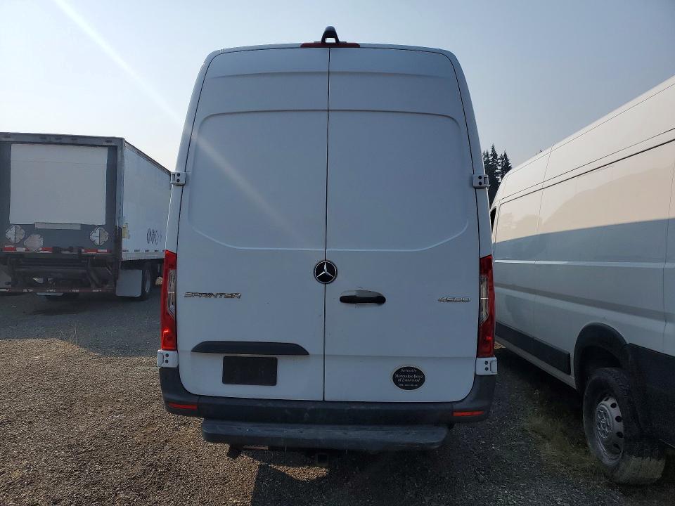 62473536 :رقم المزاد ، WD3PF4CD0KP028372 vin ، 2019 Mercedes-benz Sprinter مزاد بيع