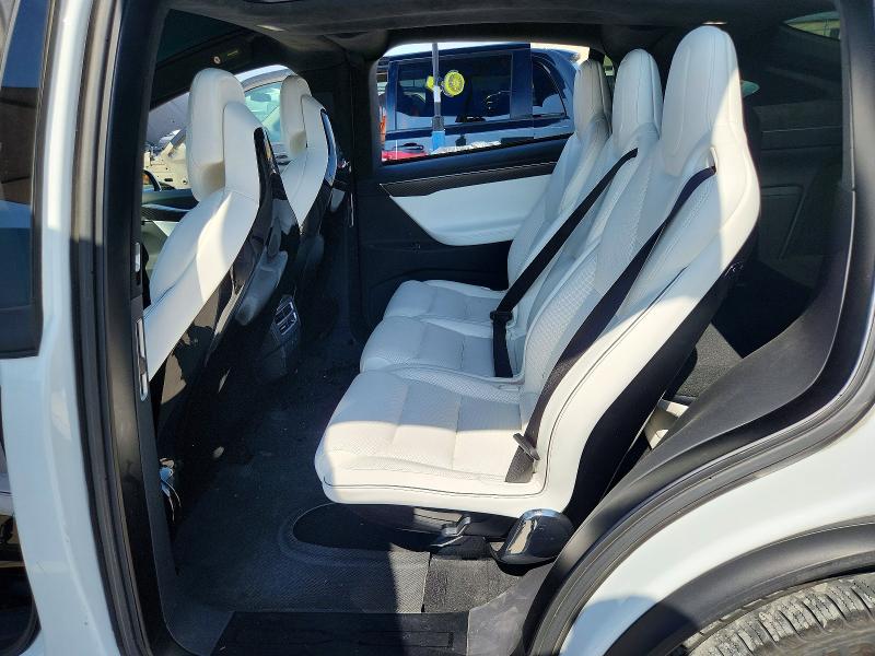 2016 Tesla Model X მანქანა იყიდება აუქციონზე, vin: 5YJXCAE22GF017044, აუქციონის ნომერი: 66267076