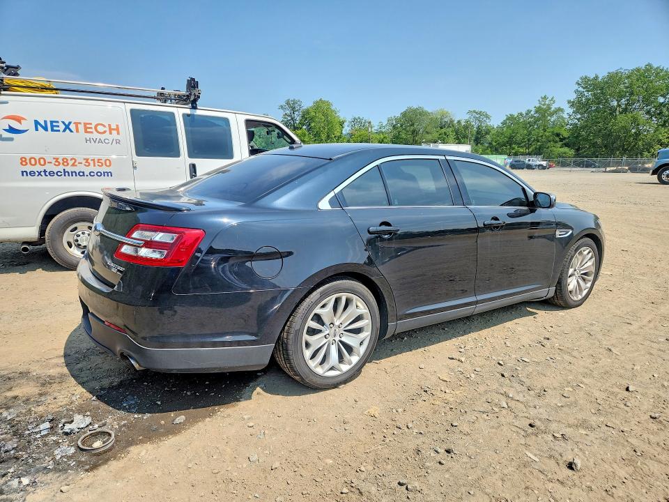 2018 Ford Taurus მანქანა იყიდება აუქციონზე, vin: 1FAHP2J82JG106317, აუქციონის ნომერი: 64585156