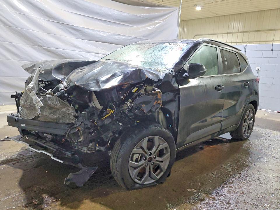 2024 Kia Seltos მანქანა იყიდება აუქციონზე, vin: KNDEUCAA1R7640869, აუქციონის ნომერი: 67125996