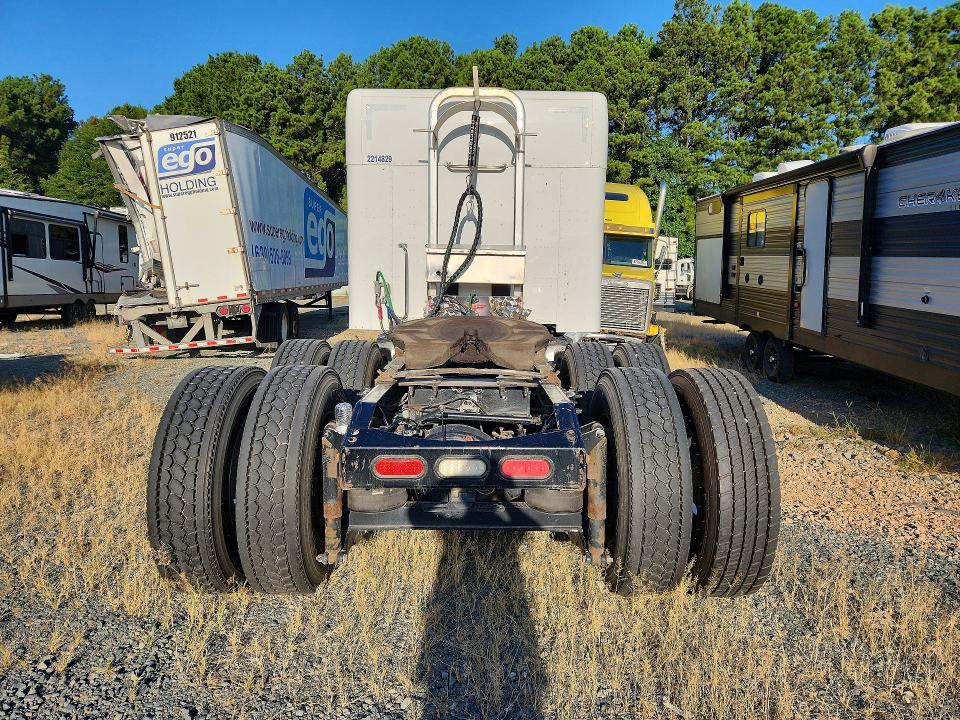 Продажа на аукционе авто 2018 Peterbilt 579, vin: 1XPBDP9X0JD474092, номер лота: 61716206