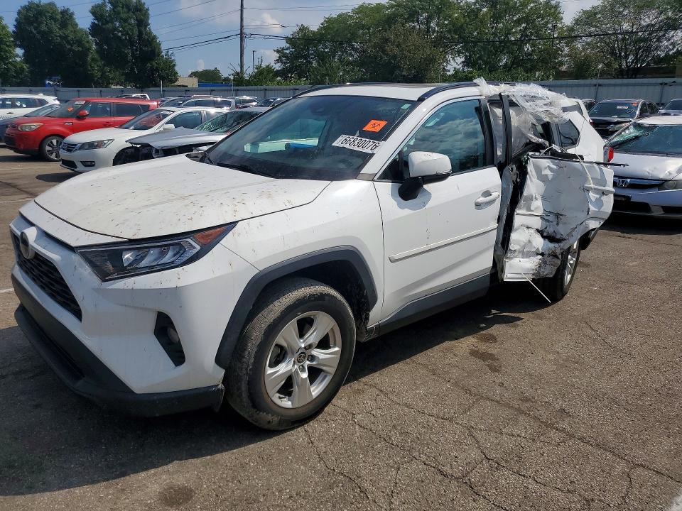 Продажа на аукционе авто 2021 Toyota Rav4, vin: 2T3P1RFV2MW230689, номер лота: 66830076