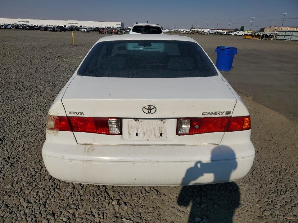 Продажа на аукционе авто 2000 Toyota Camry, vin: JT2BG22K8Y0461353, номер лота: 66312266