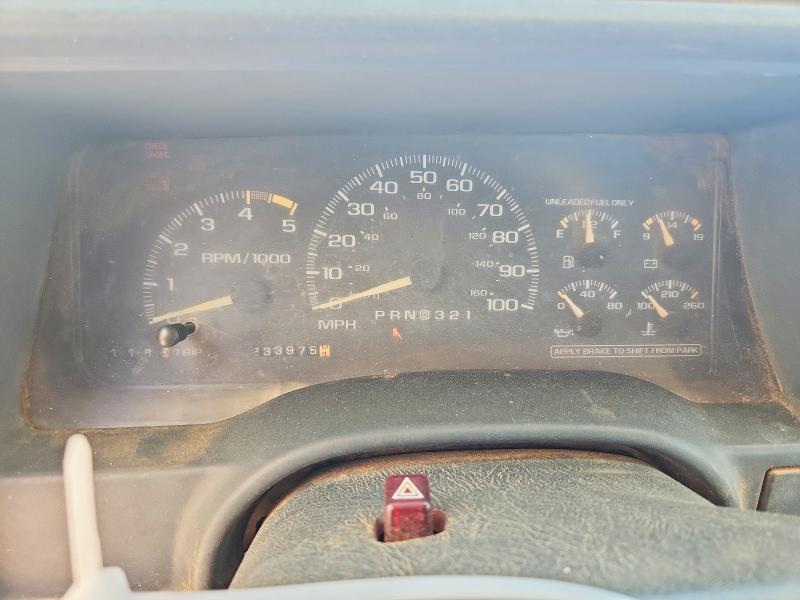 1995 Gmc Sierra მანქანა იყიდება აუქციონზე, vin: 1GTFK24K8SZ505469, აუქციონის ნომერი: 65507996