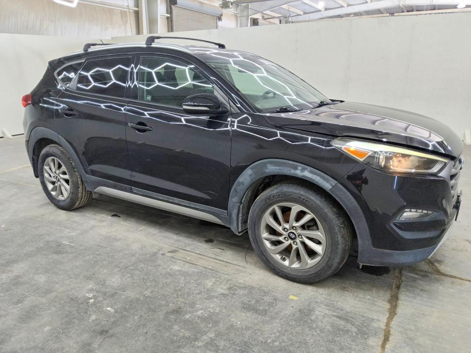 Продаж на аукціоні авто 2017 Hyundai Tucson, vin: KM8J3CA26HU281816, номер лоту: 62873976