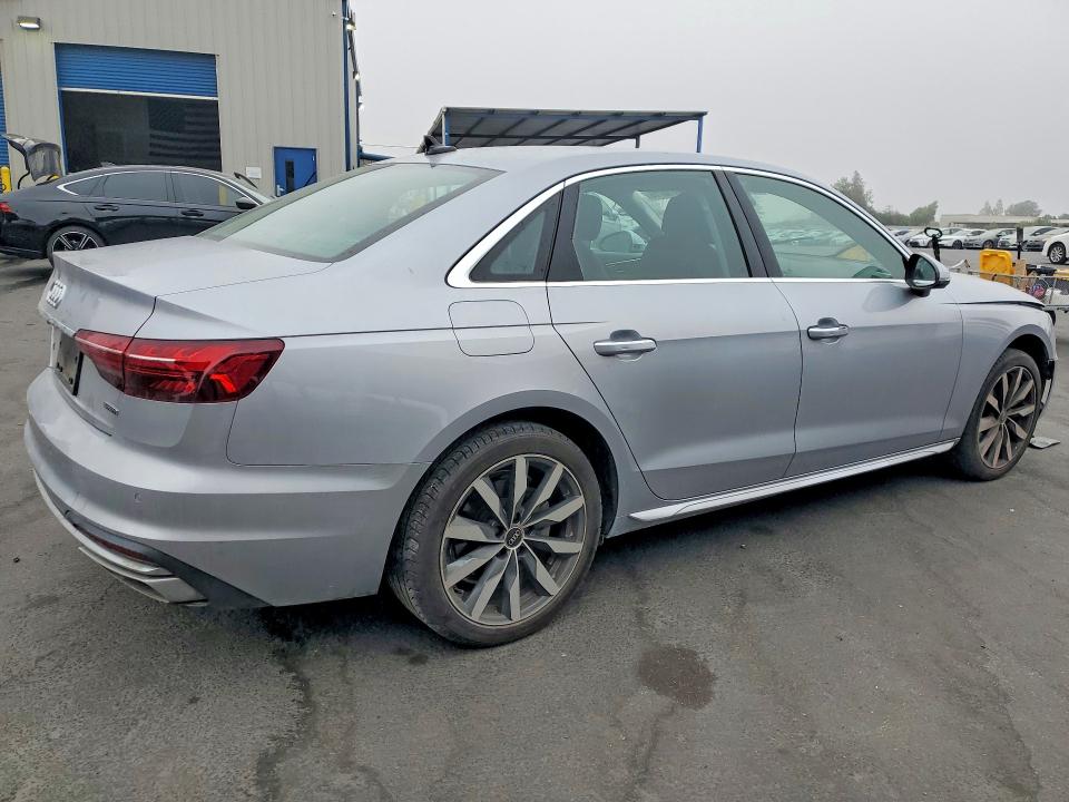 65710716 :رقم المزاد ، WAUBBAF41NN008456 vin ، 2022 Audi A4 مزاد بيع