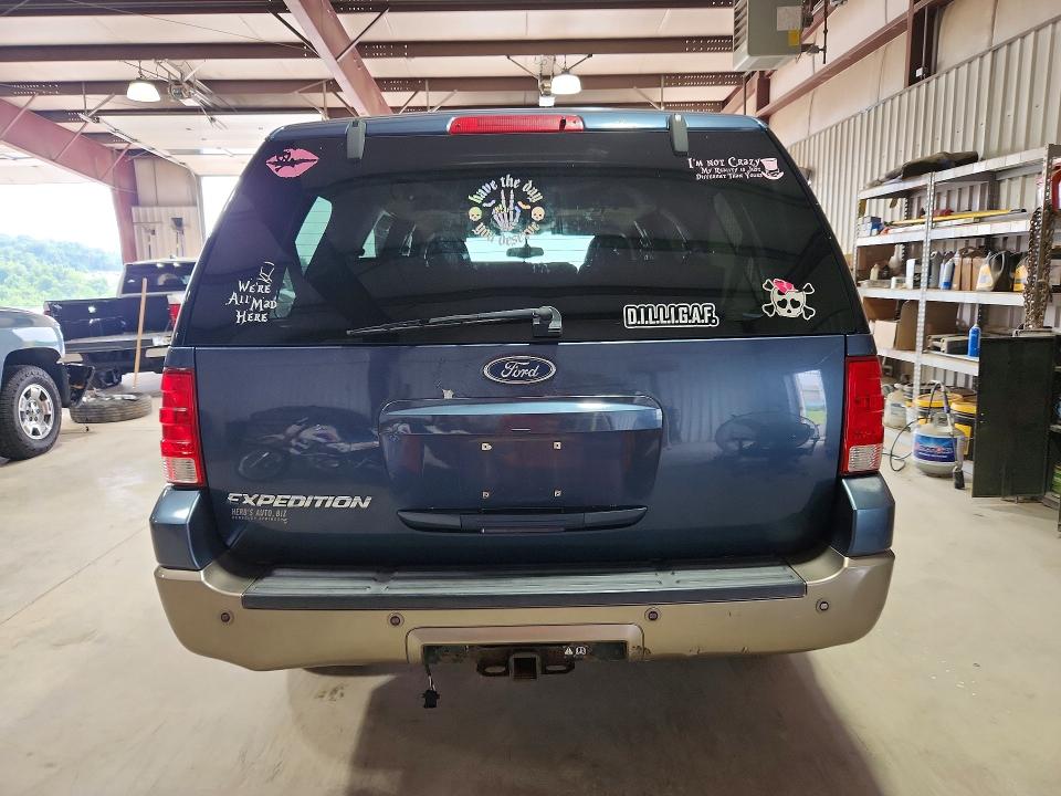 Продажа на аукционе авто 2003 Ford Expedition, vin: 1FMPU18L53LB92229, номер лота: 64233206