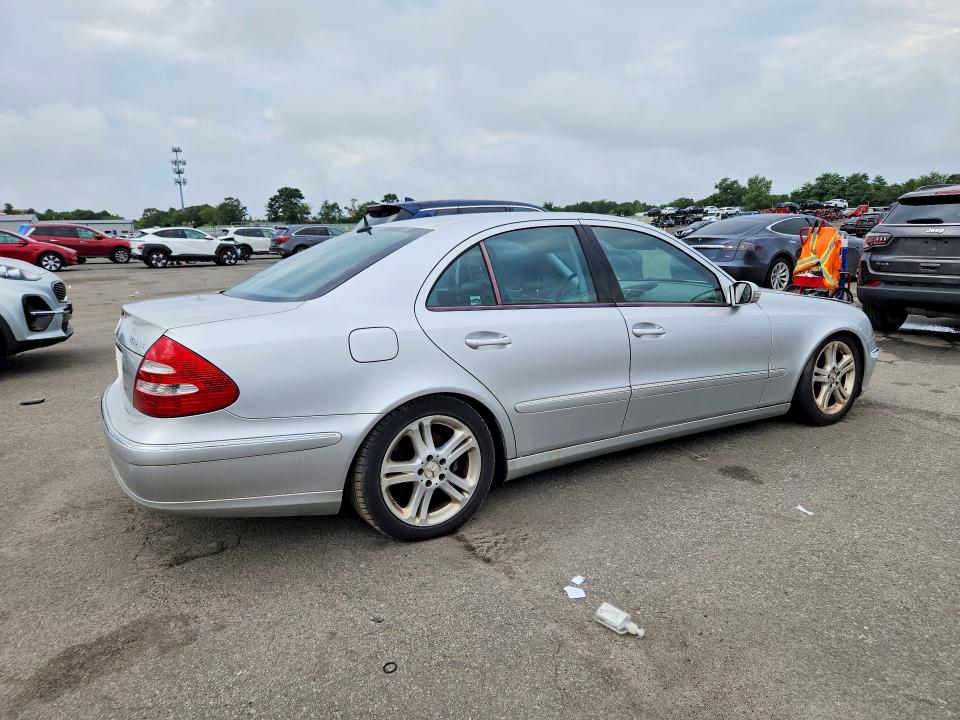 2004 Mercedes-benz E მანქანა იყიდება აუქციონზე, vin: WDBUF83J44X120902, აუქციონის ნომერი: 66686646