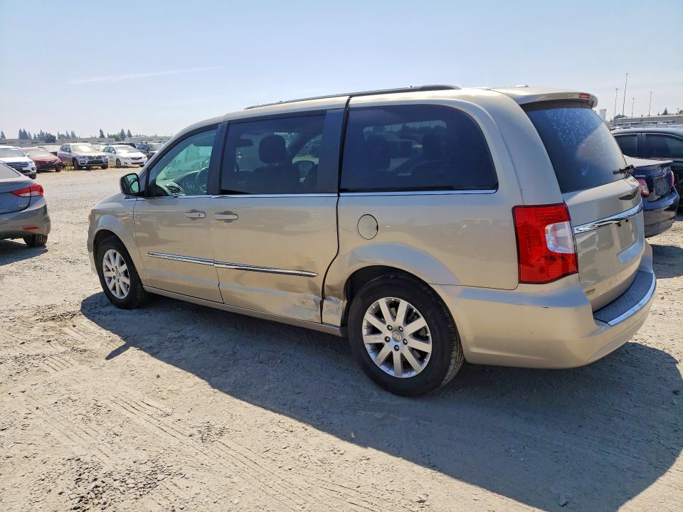 64944316 :رقم المزاد ، 2C4RC1BG8FR626599 vin ، 2015 Chrysler Town & Country مزاد بيع