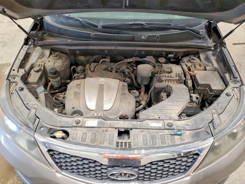 2011 Kia Sorento მანქანა იყიდება აუქციონზე, vin: 5XYKTDA21BG116988, აუქციონის ნომერი: 64034666