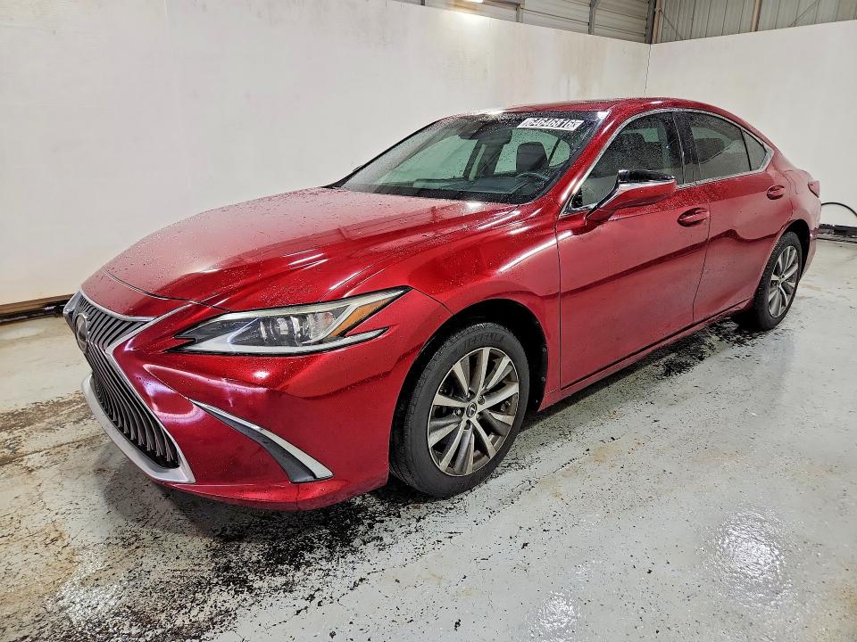 64646816 :رقم المزاد ، 58ABZ1B18KU013900 vin ، 2019 Lexus Es مزاد بيع