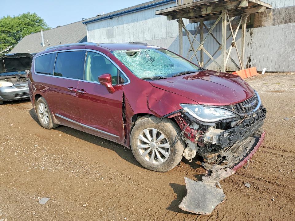 Продаж на аукціоні авто 2018 Chrysler Pacifica, vin: 2C4RC1EG8JR292045, номер лоту: 64112236