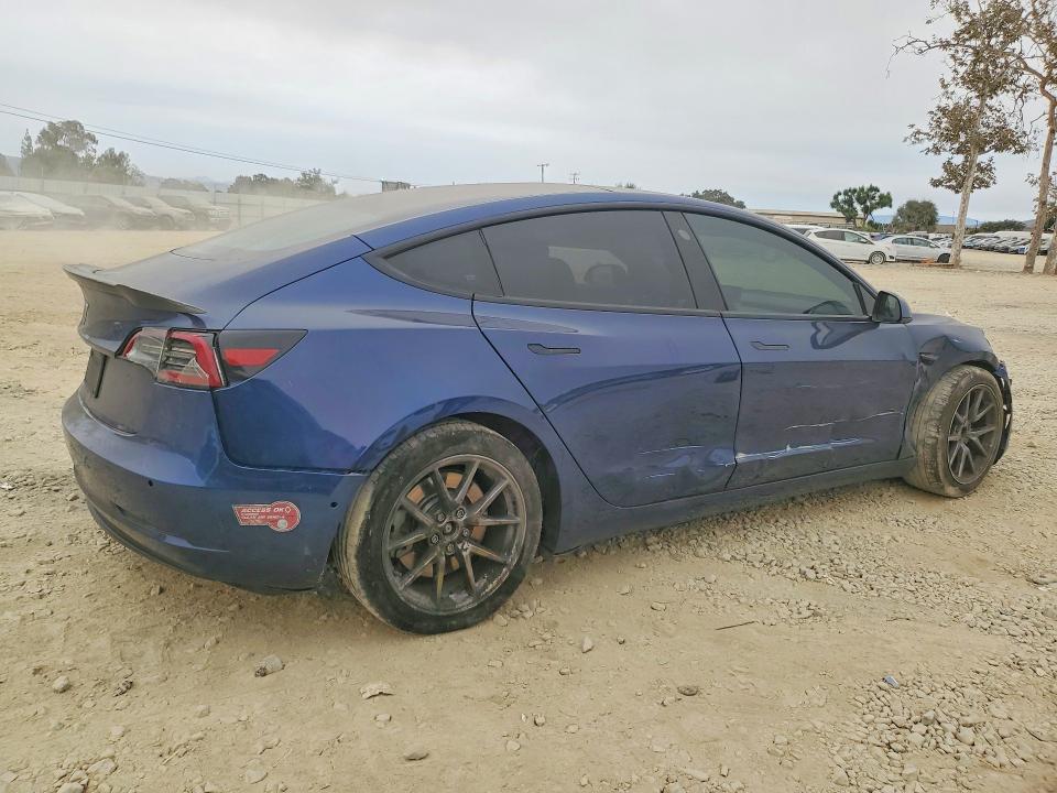 2022 Tesla Model 3 მანქანა იყიდება აუქციონზე, vin: 5YJ3E1EA2NF144325, აუქციონის ნომერი: 65949576