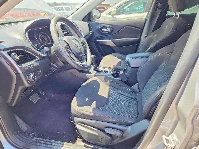 63920326 :رقم المزاد ، 1C4PJLCB3KD164851 vin ، 2019 Jeep Cherokee مزاد بيع