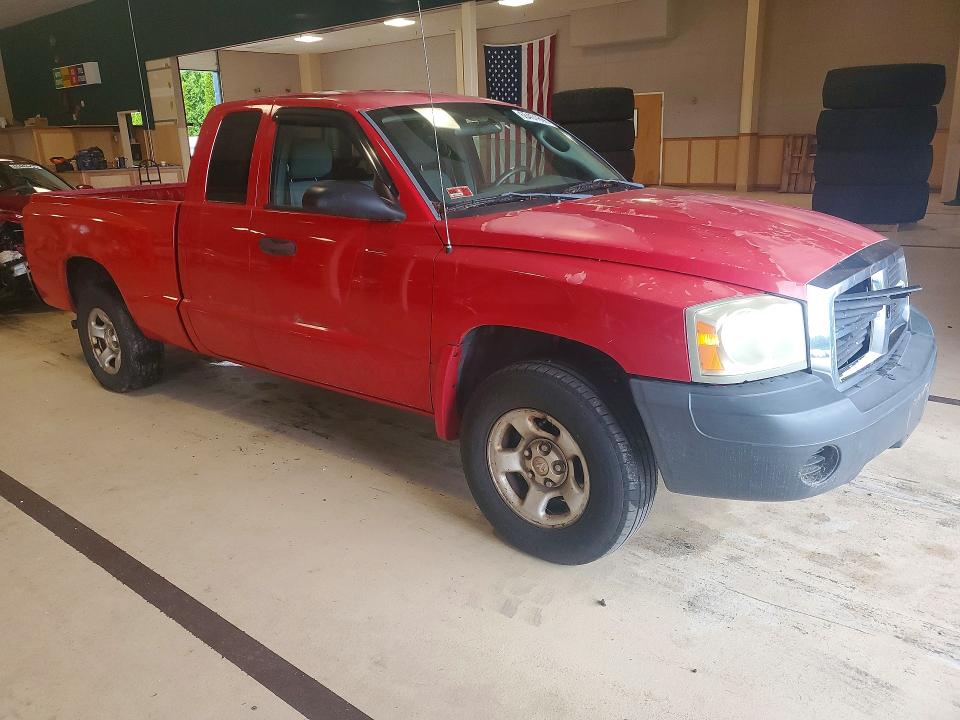 65401696 :رقم المزاد ، 1D7HE22K35S131360 vin ، 2005 Dodge Dakota مزاد بيع