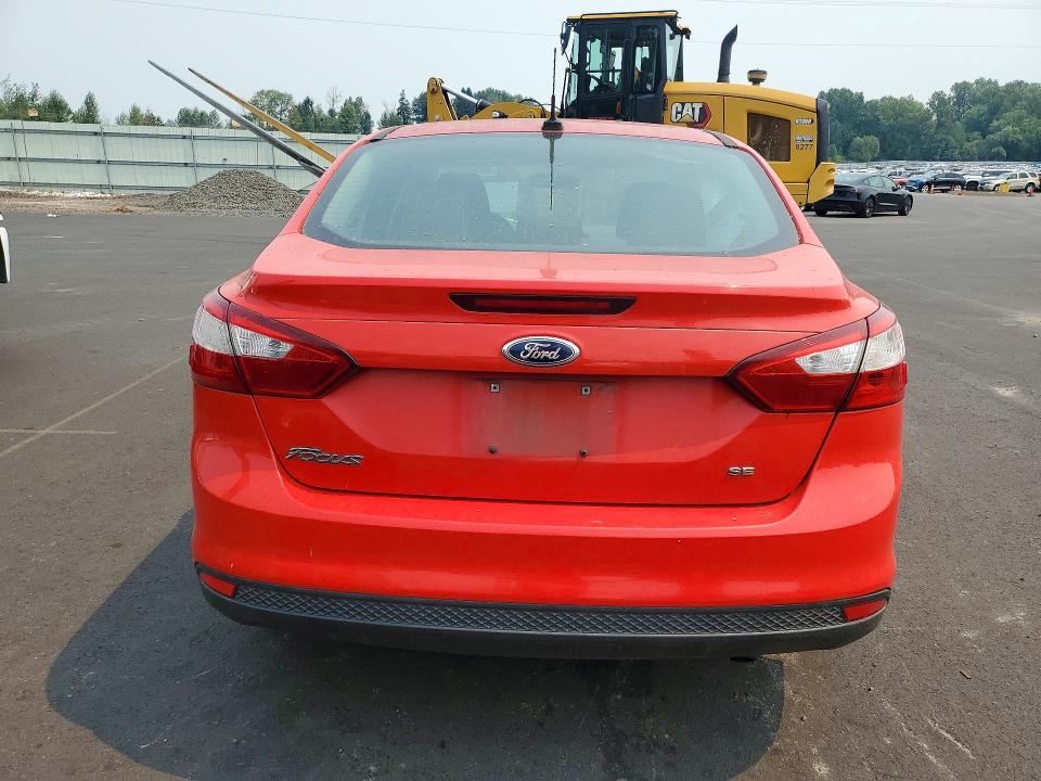 63585266 :رقم المزاد ، 1FAHP3F22CL417234 vin ، 2012 Ford Focus مزاد بيع
