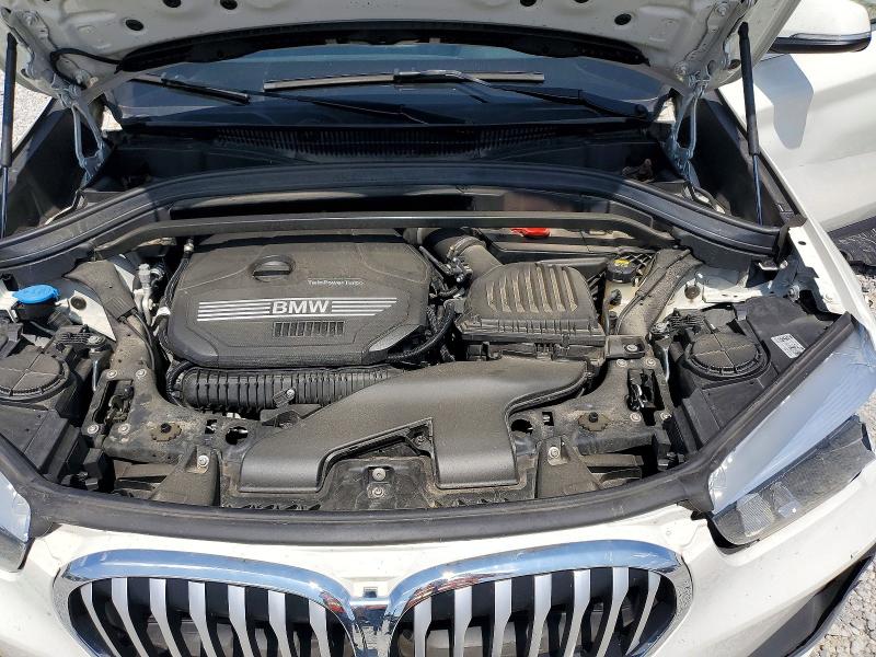 65827136 :رقم المزاد ، WBXJG9C00M5U43700 vin ، 2021 Bmw X1 مزاد بيع