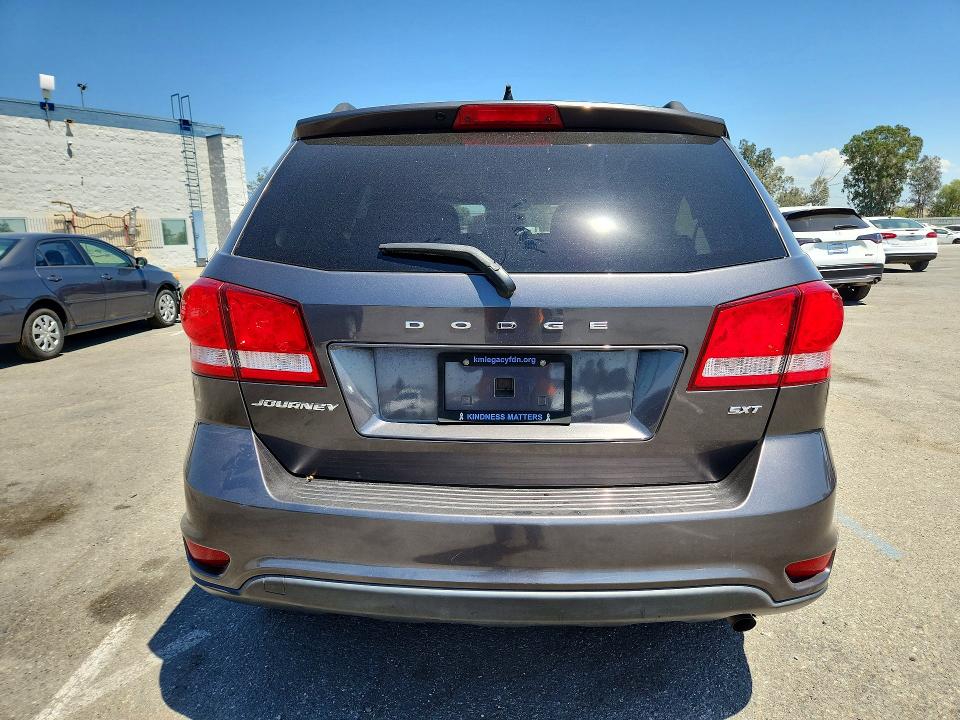 66746976 :رقم المزاد ، 3C4PDCBB6GT182514 vin ، 2016 Dodge Journey مزاد بيع