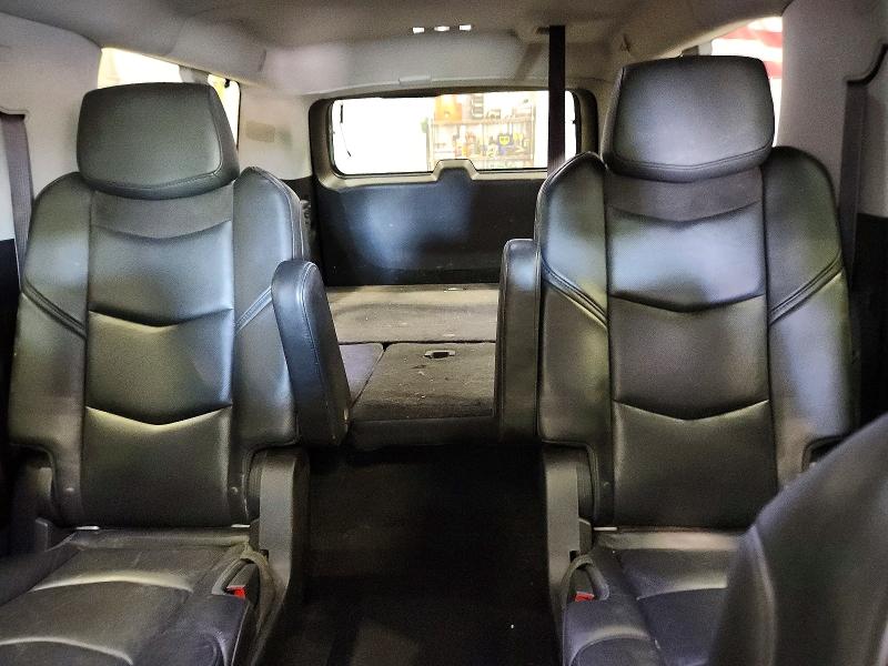 65453346 :رقم المزاد ، 1GYS4JKJ1FR199857 vin ، 2015 Cadillac Escalade مزاد بيع