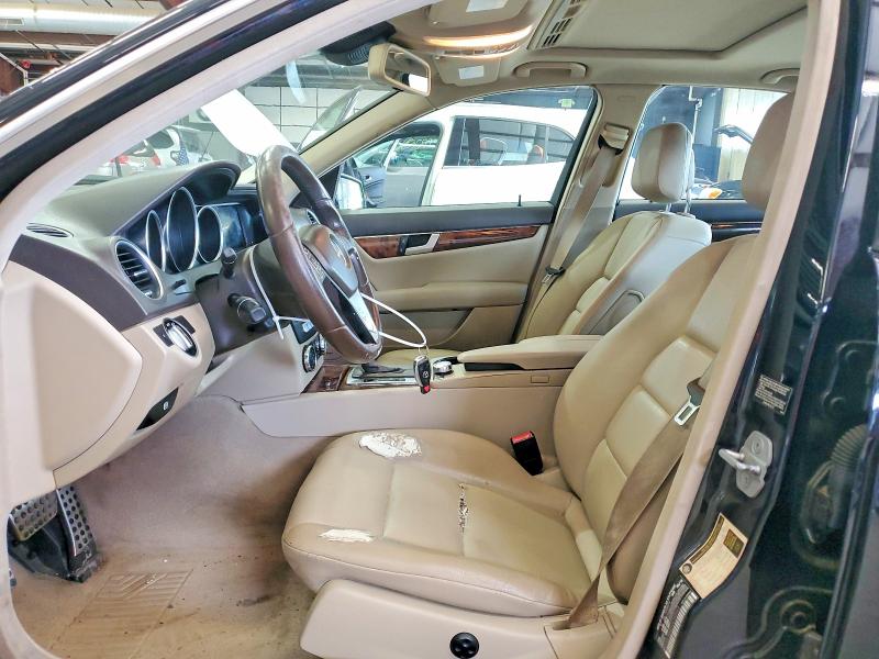 Продажа на аукционе авто 2012 Mercedes-benz C, vin: WDDGF8BB2CA704943, номер лота: 65138446