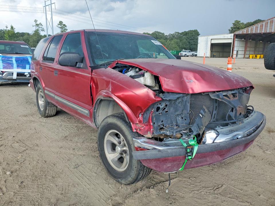 64011026 :رقم المزاد ، 1GNCS13W012127549 vin ، 2001 Chevrolet Blazer مزاد بيع