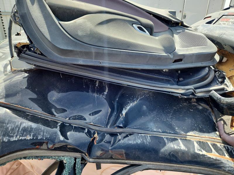 61508506 :رقم المزاد ، 2C3CDZFJ3FH798332 vin ، 2015 Dodge Challenger مزاد بيع
