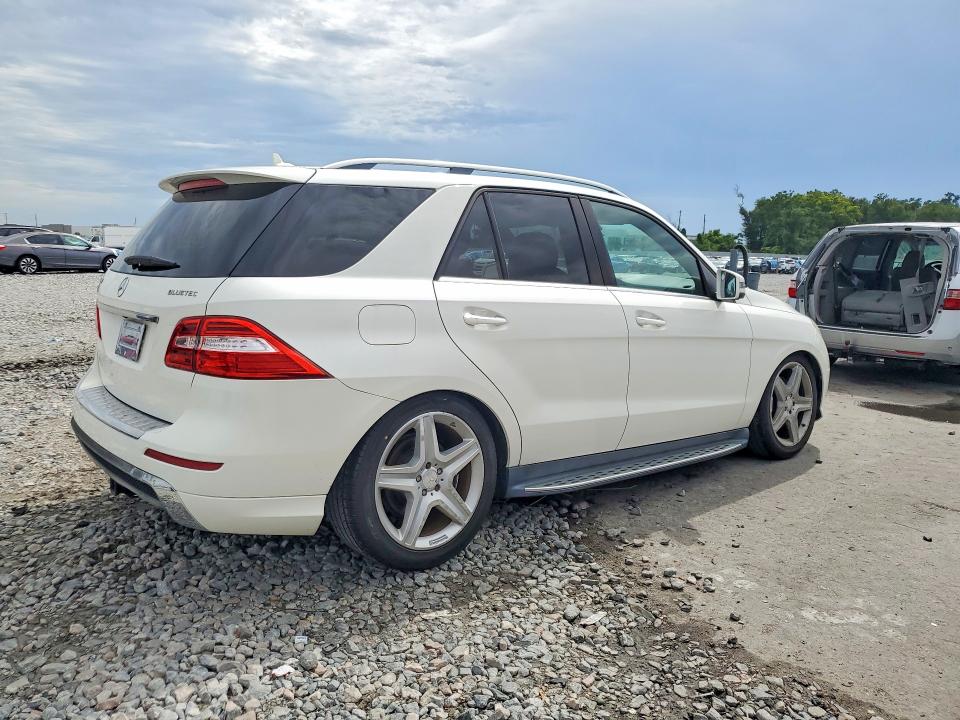 63882246 :رقم المزاد ، 4JGDA2EB4EA380669 vin ، 2014 Mercedes-benz Ml مزاد بيع