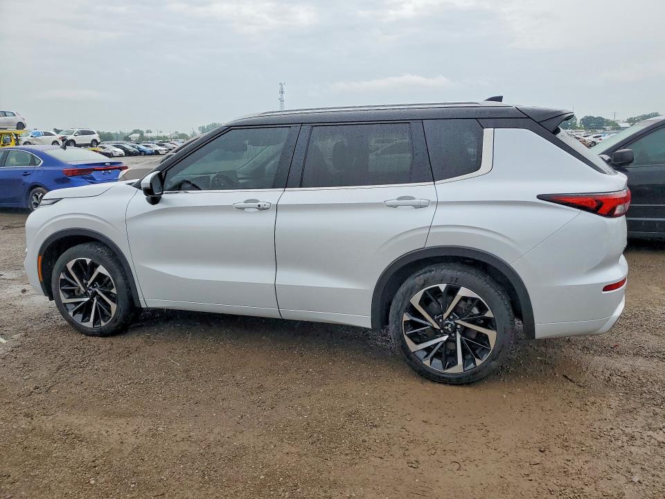 Продажа на аукционе авто 2024 Mitsubishi Outlander, vin: JA4J4WA8XRZ610183, номер лота: 64249316