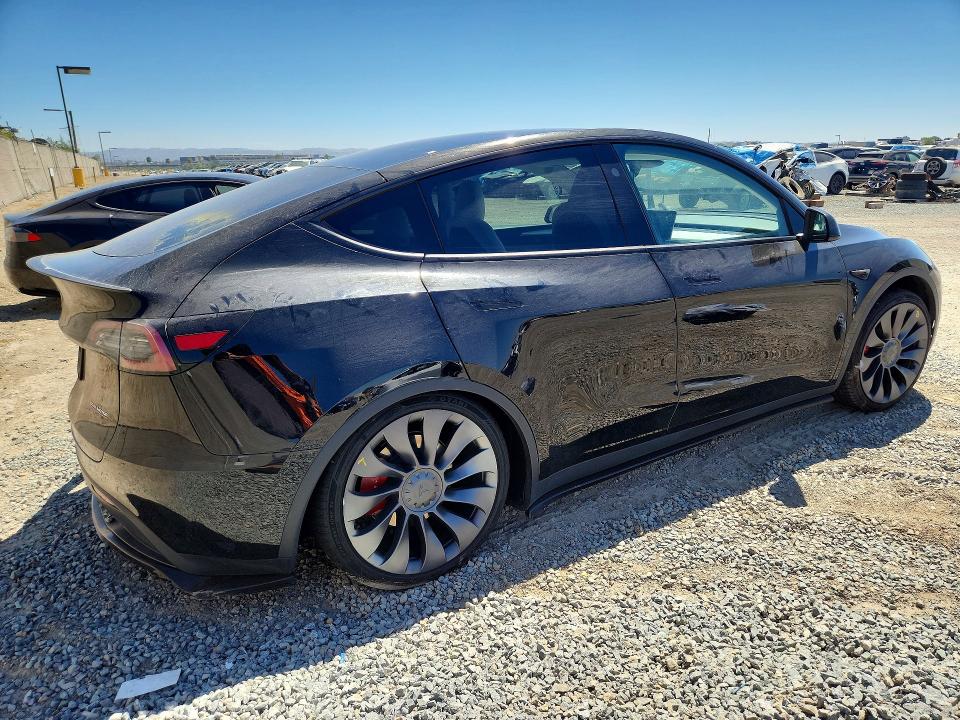 Продажа на аукционе авто 2024 Tesla Model Y, vin: 7SAYGDEF8RF132993, номер лота: 65662776