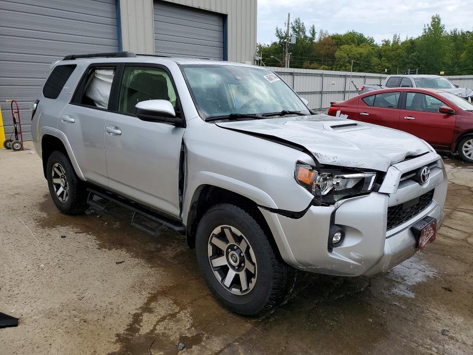 Продажа на аукционе авто 2023 Toyota 4runner, vin: JTEPU5JR5P6123227, номер лота: 66617146