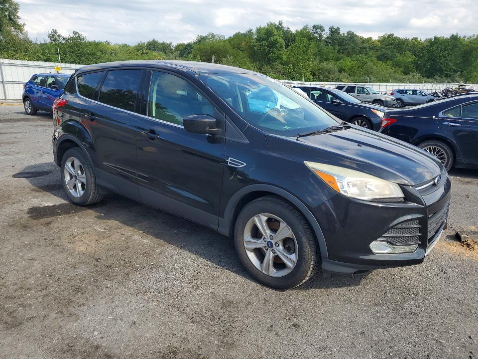 65394986 :رقم المزاد ، 1FMCU9GX0FUC00334 vin ، 2015 Ford Escape مزاد بيع
